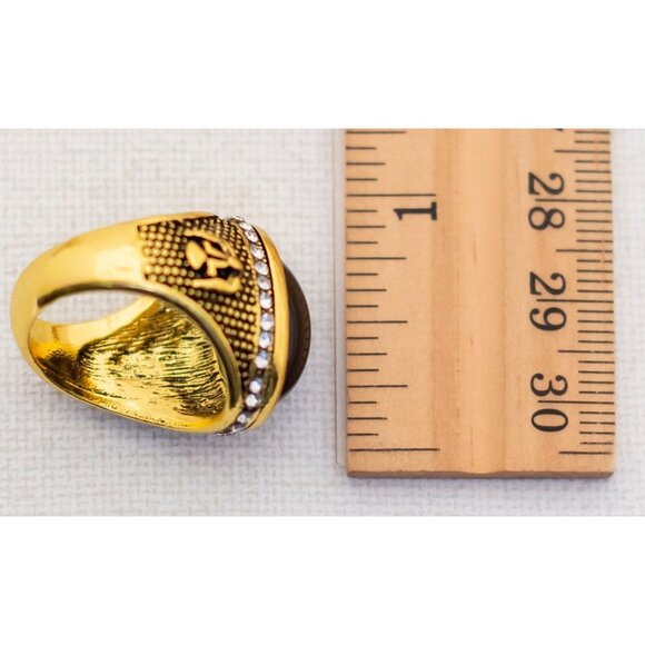 Vintage Medieval Gold King Ring Size 7 1/2 - T1 - Picture 3 of 3